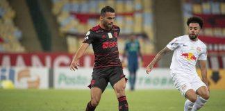 Thiago Maia pelo Flamengo contra o Bragantino