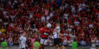 Bruno Henrique contra o Corinthians