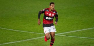 João Lucas-Flamengo-Fiorentina