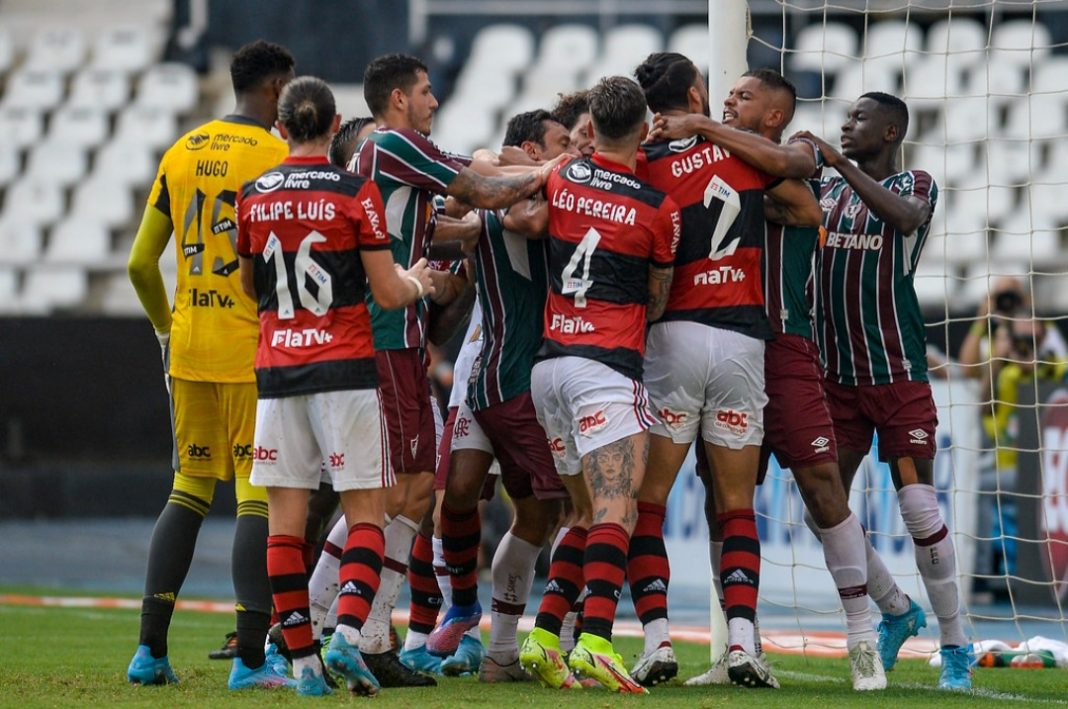 Confusão Flamengo x Fluminense