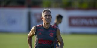 Paulo Sousa durante treino. Foto: Reprodução/Flamengo