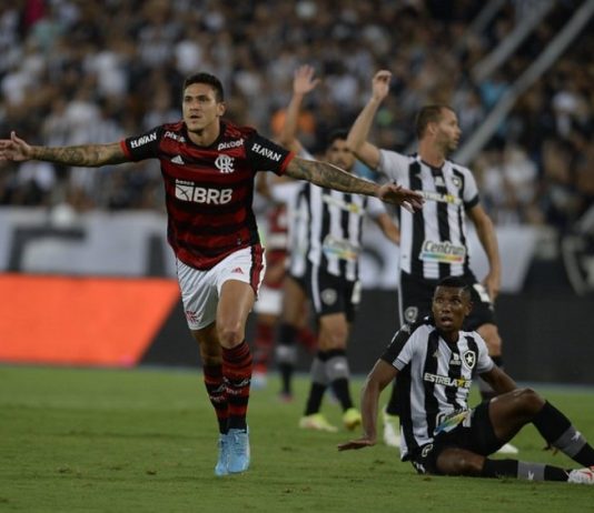 Flamengo encarou o Botafogo na Guanabara e venceu por 3 a 1. Foto: Marcelo Cortes/Flamengo.