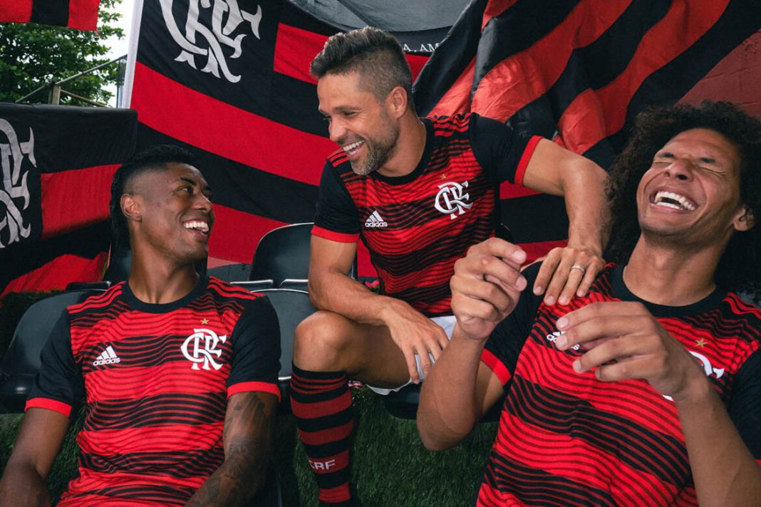 Camisa do Flamengo em 2022 foi bem recebida pelos torcedores. Foto: Flamengo